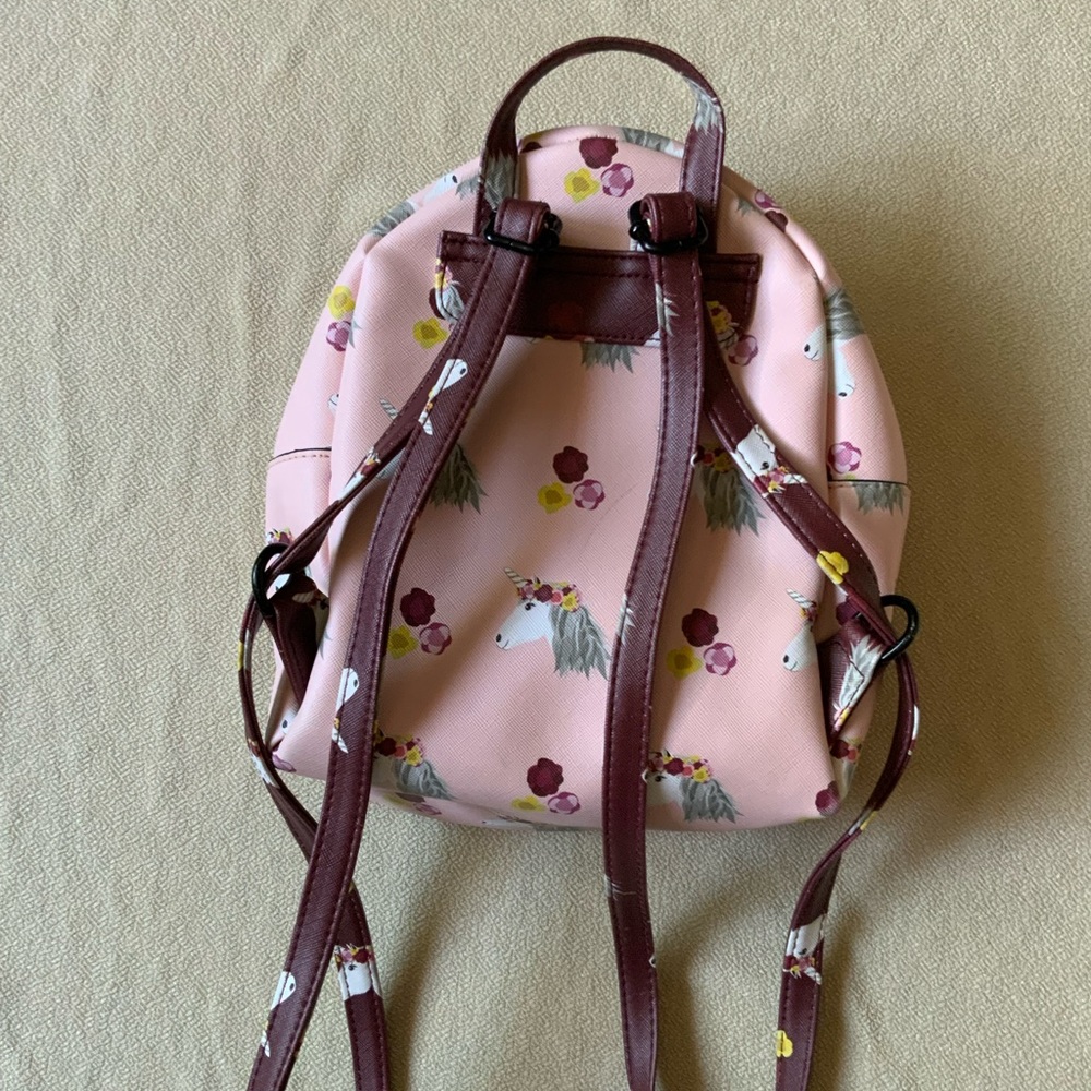 Unicorn Backpack - Picture 3 of 6